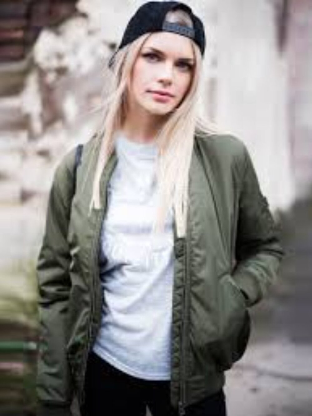 Tokyo Laundry - Georgie Zip Up Bomber Jacket in Khaki Women's Size Small